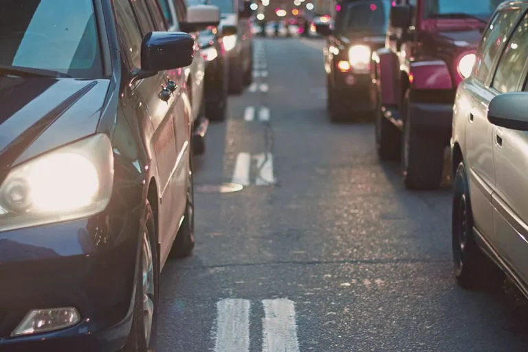 cars-congestion-street-7674-1300×650-1920w